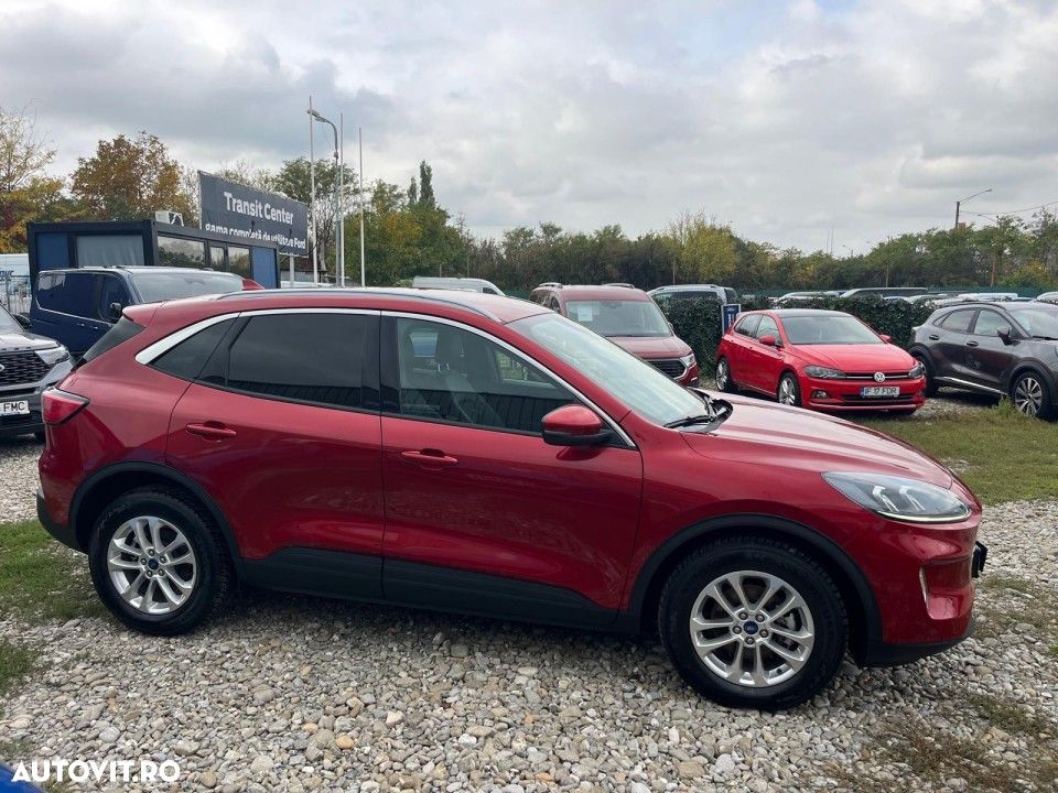 Ford Kuga - 3