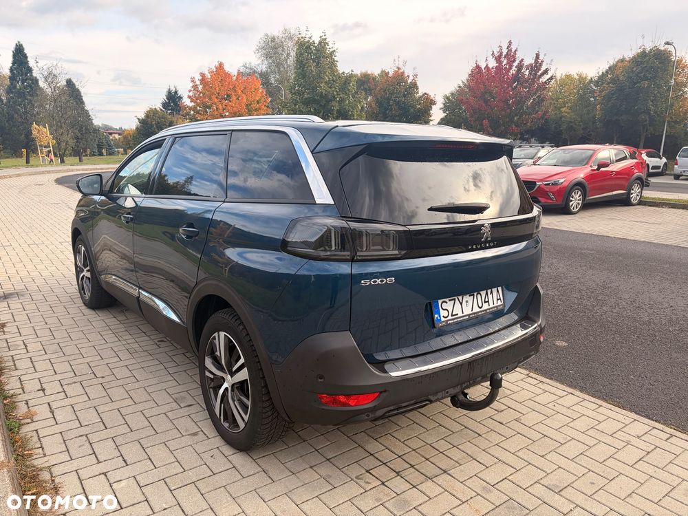 Peugeot 5008 2021 photo 3