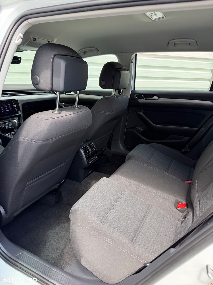 Volkswagen Passat 2.0 TDI DSG Comfortline - 15