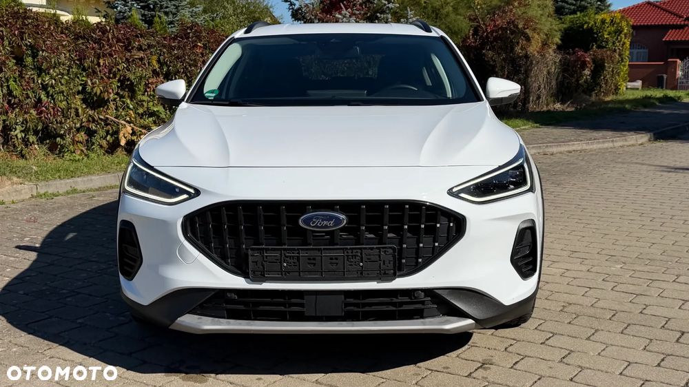 Ford Focus 1.0 EcoBoost Hybrid ACTIVE - 2