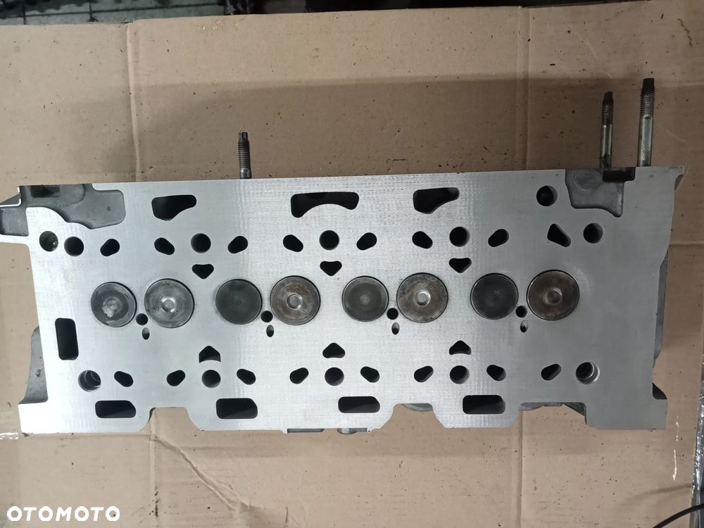 głowica citroen peugeot 1.4 hdi 9643477110 po regeneracji - 1