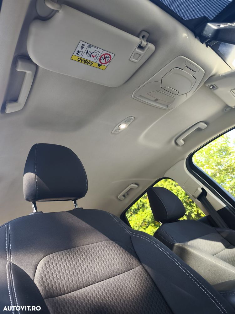 Ford Kuga - 8