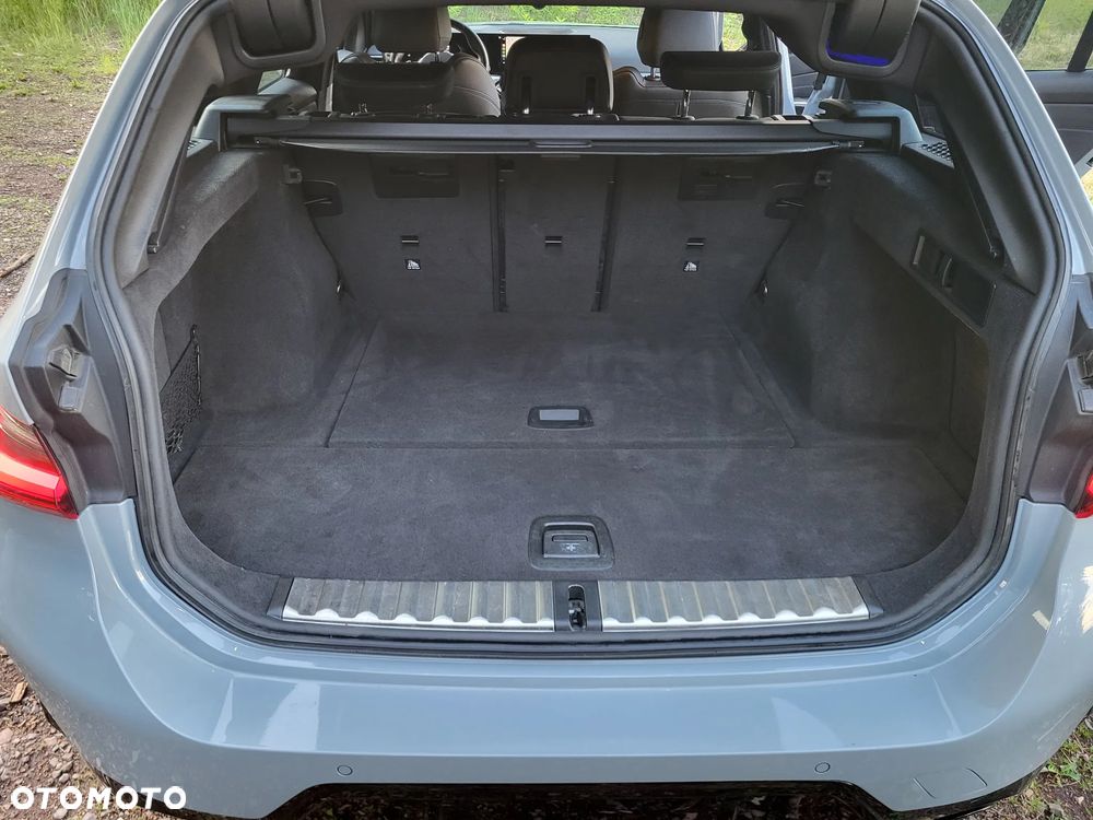 BMW Seria 3 318d Edition M Sport Shadow - 35
