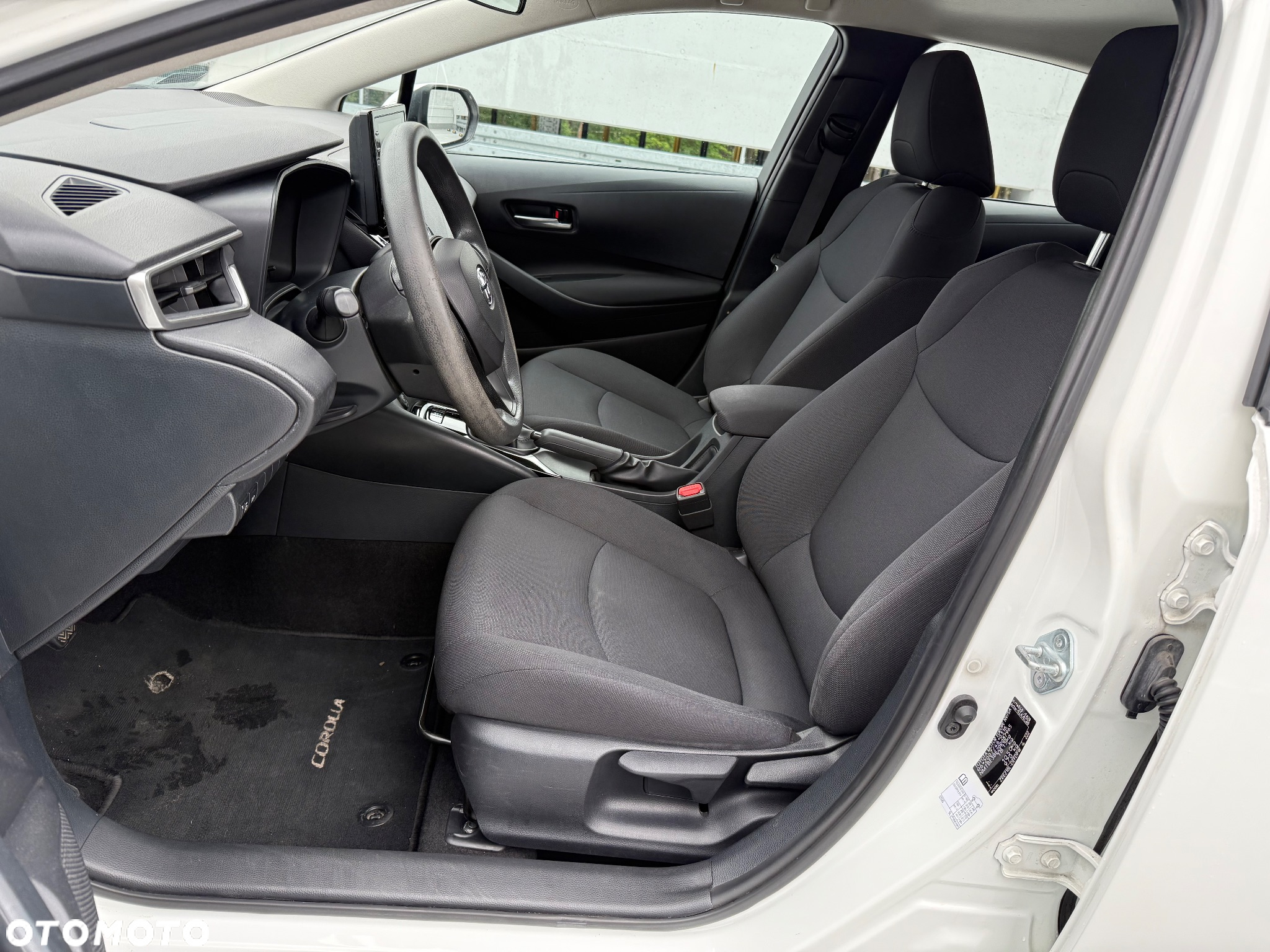 Toyota Corolla 1.6 Active - 13