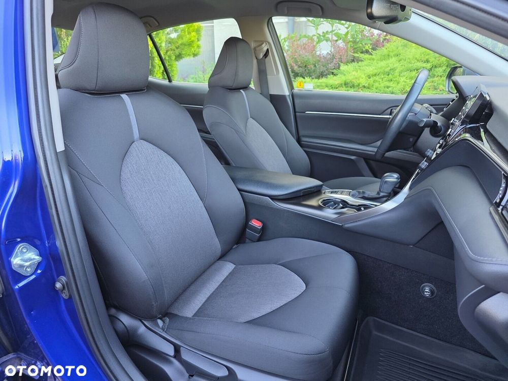 Toyota Camry 2.5 Hybrid Comfort CVT - 19