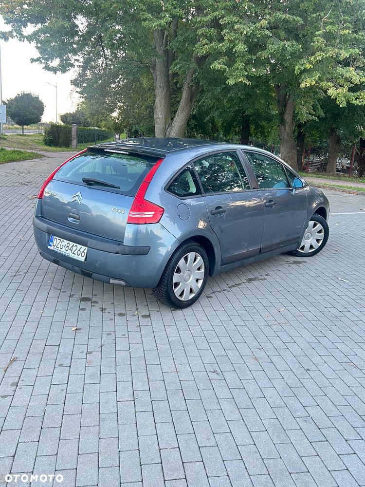Citroën C4 1.6 16V Magic - 2