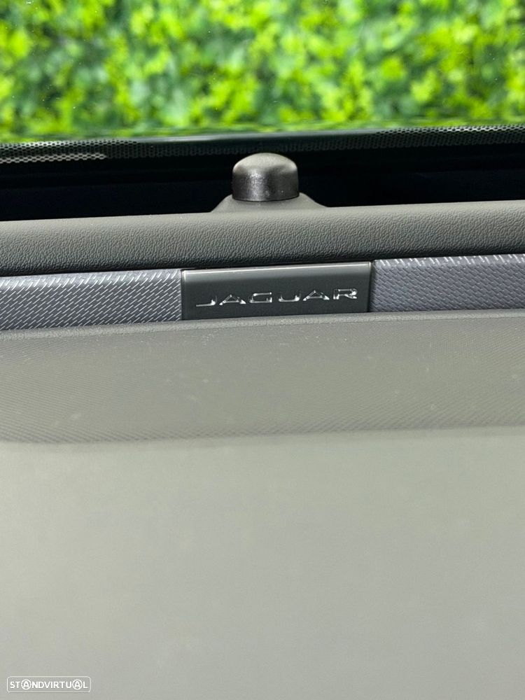 Jaguar XE 2.0 D R-Sport Aut. - 12