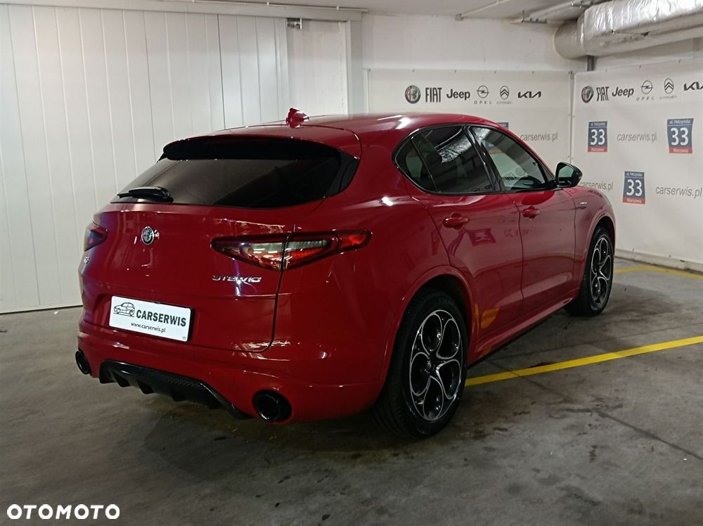 Alfa Romeo Stelvio - 13