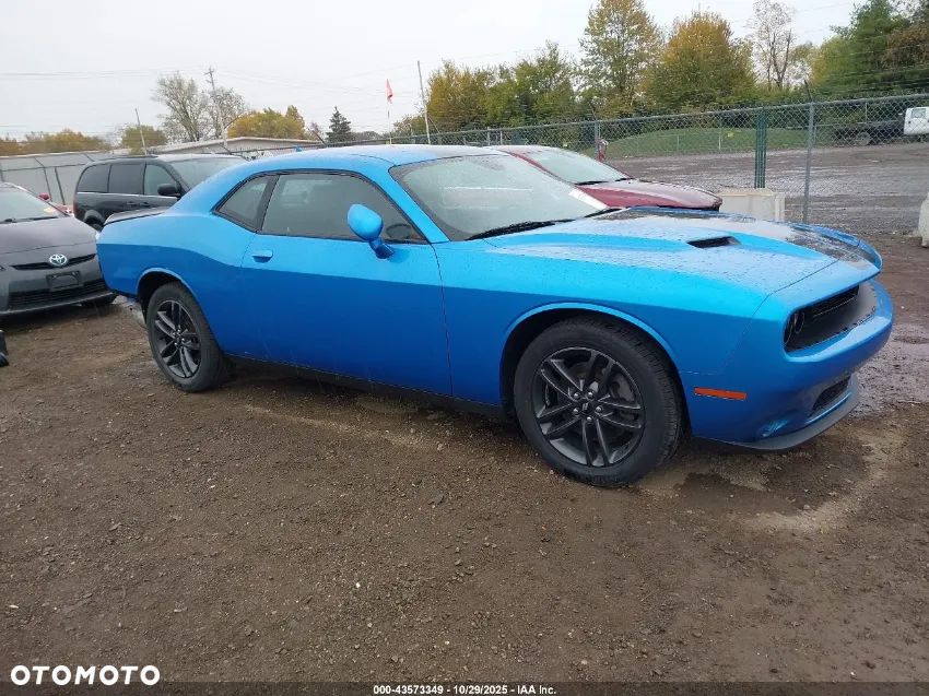 Dodge Challenger - 3