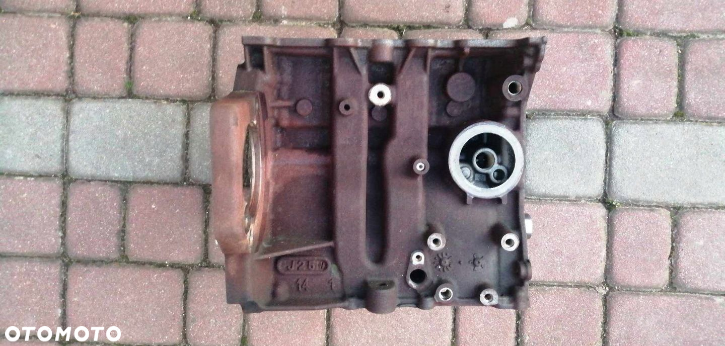 BLOK SILNIKA 1,0 ECOBOOST + wał + tłoki B-MAX C-MAX CONNECT COURIER FIESTA FOCUS MONDEO - 3