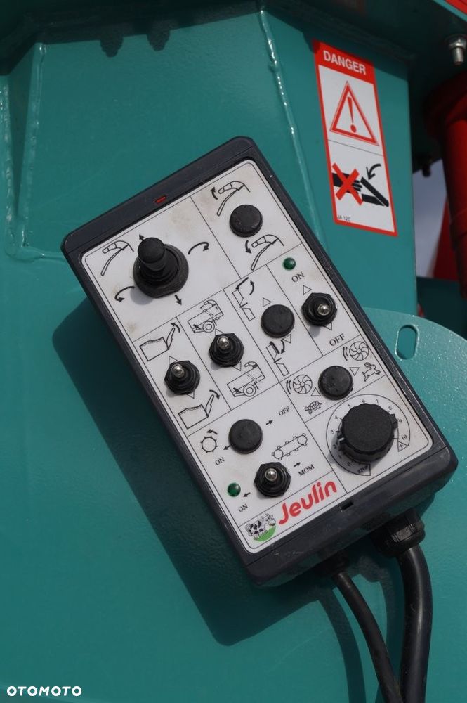 Inny Ścielarka – Paszowóz półzawieszany JEULIN Helios 3m3 - 13