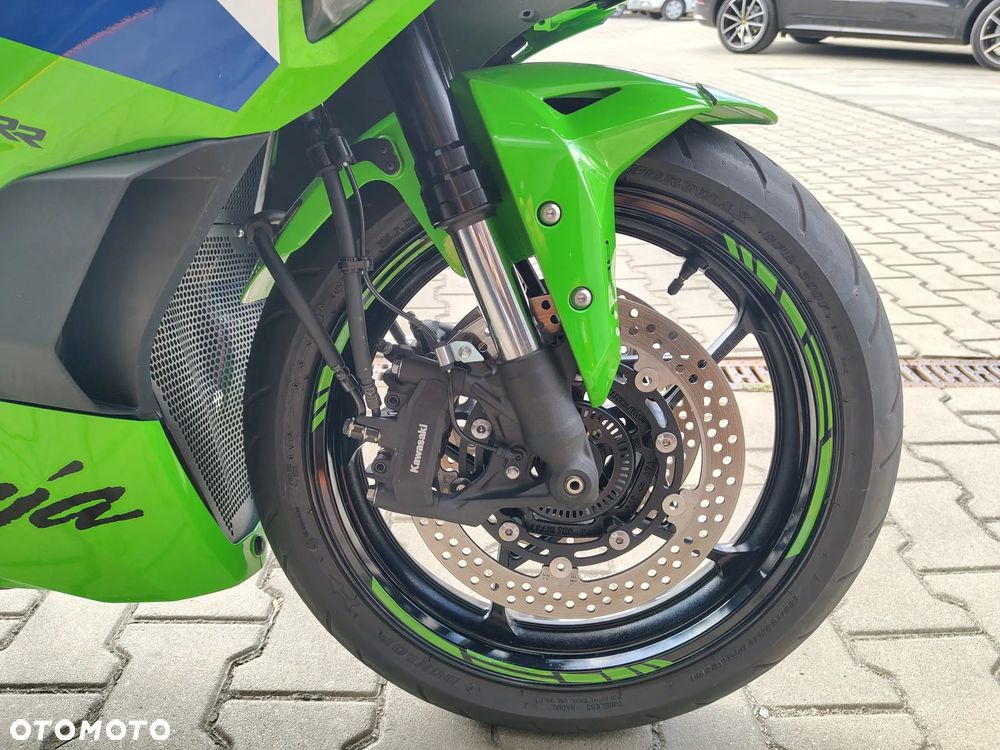Kawasaki Ninja 400 - 27