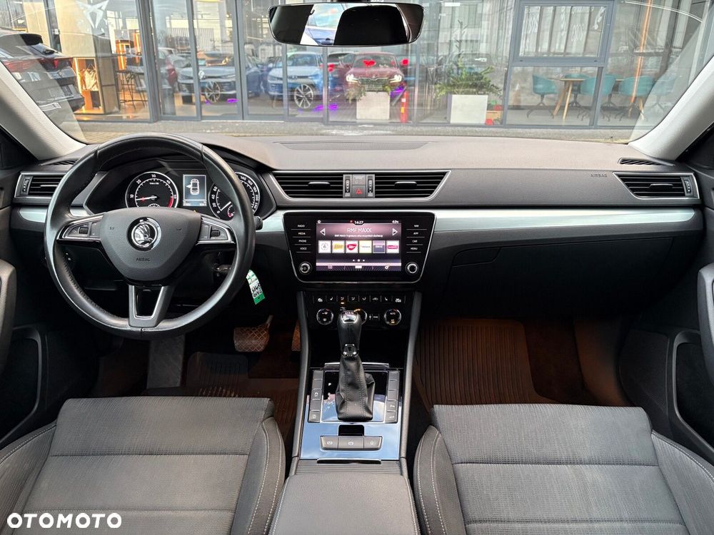 Skoda Superb 2.0 TDI Ambition DSG - 9