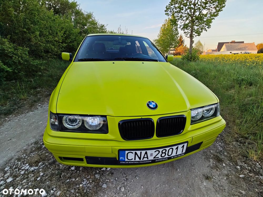 BMW Seria 3 318i - 28