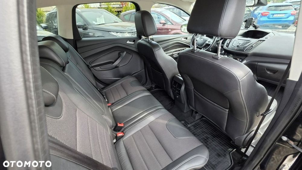 Ford Kuga - 24