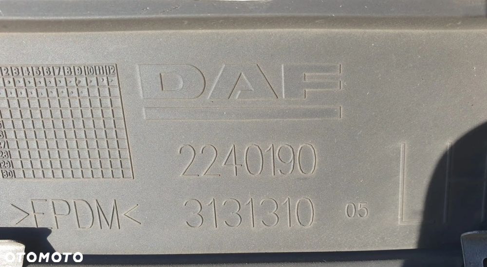 GRILL ATRAPA MASKA WLOT POWIETRZA DAF XG XF XG+ 2240190  2240191  3131310  3131311 - 4