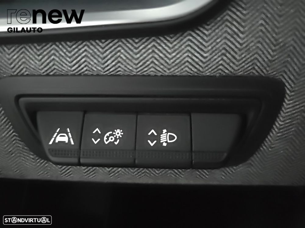Renault Clio 1.0 TCe Techno Bi-Fuel - 27