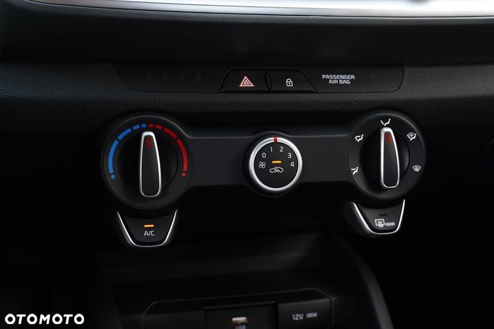Kia Stonic 1.0 T-GDI M DCT - 29