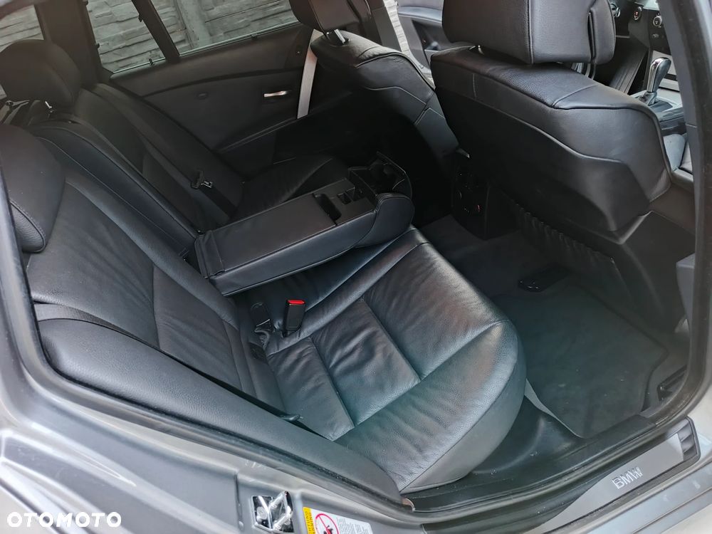BMW Seria 5 535d Touring - 29