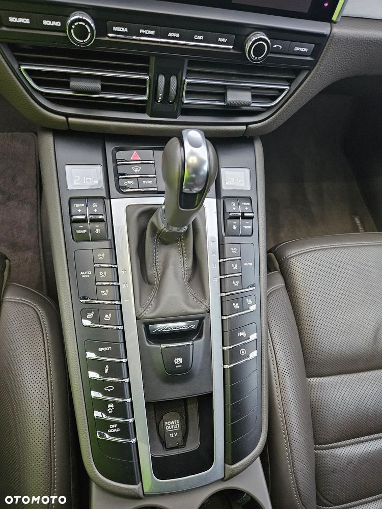 Porsche Macan PDK - 18
