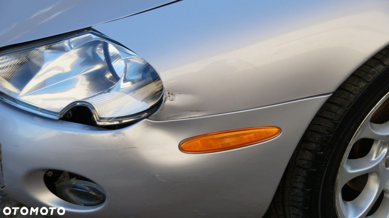 Jaguar XK8 - 9