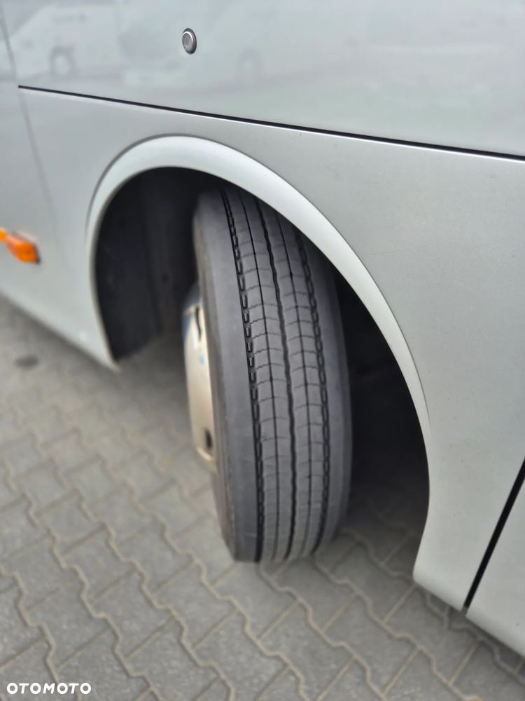 Mercedes-Benz TOURISMO RHD-L - 8