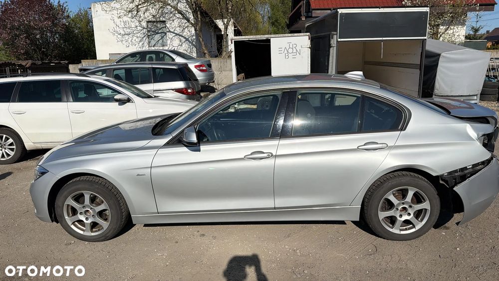 BMW Seria 3 318d Edition Luxury Line Purity - 3