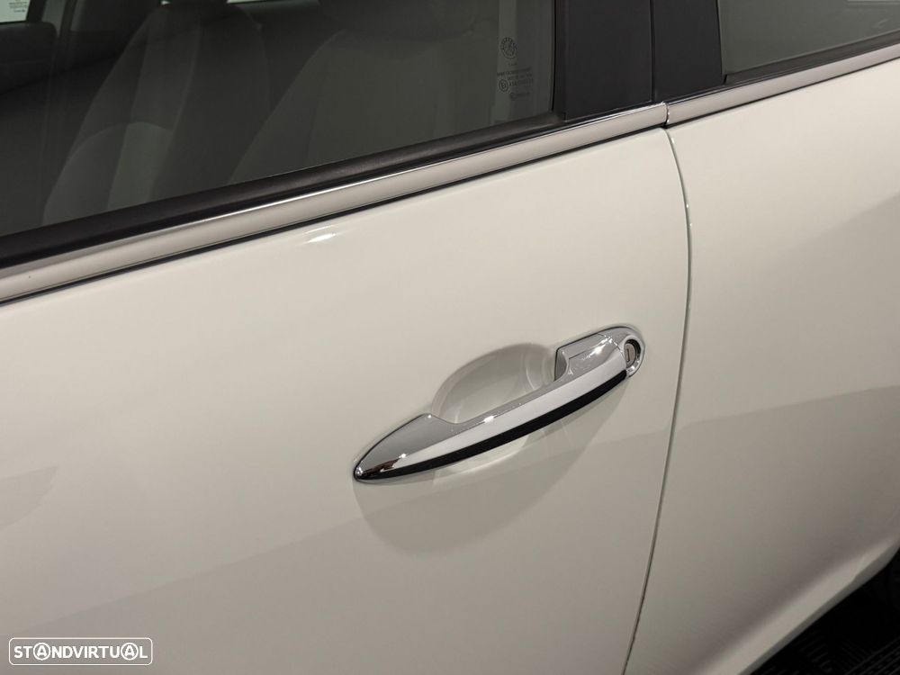 Alfa Romeo Giulietta 1.6 JTDM Distinctive - 17