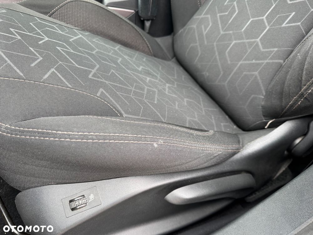 Peugeot 2008 PureTech 82 Style - 22