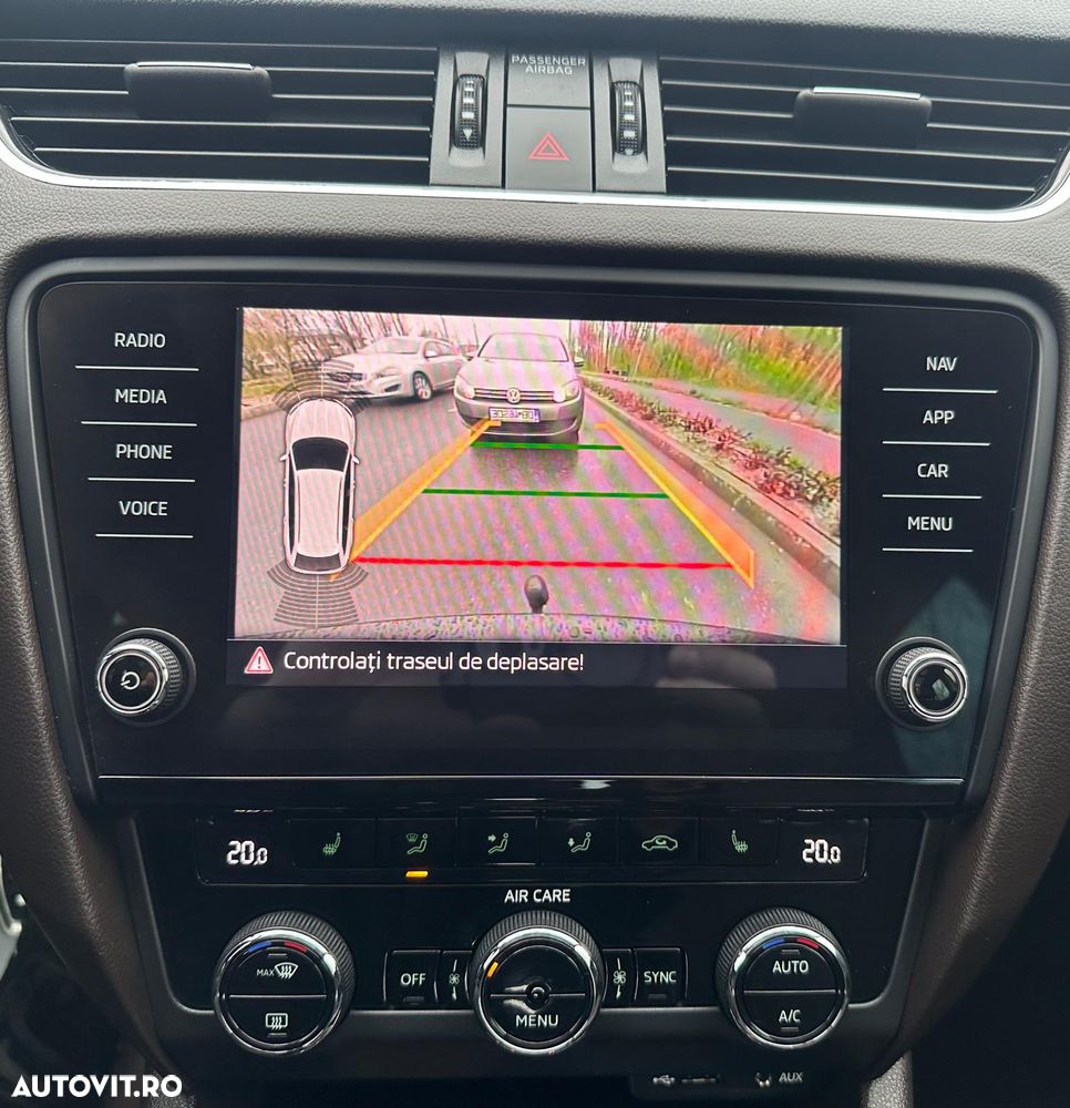 Skoda Octavia 2.0 TDI DSG Style - 22