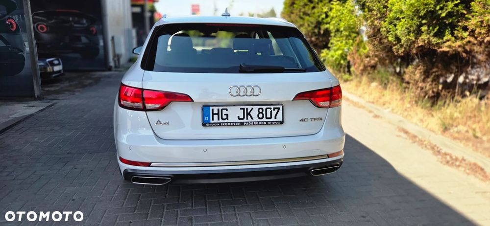 Audi A4 Avant 40 TFSI S tronic - 13