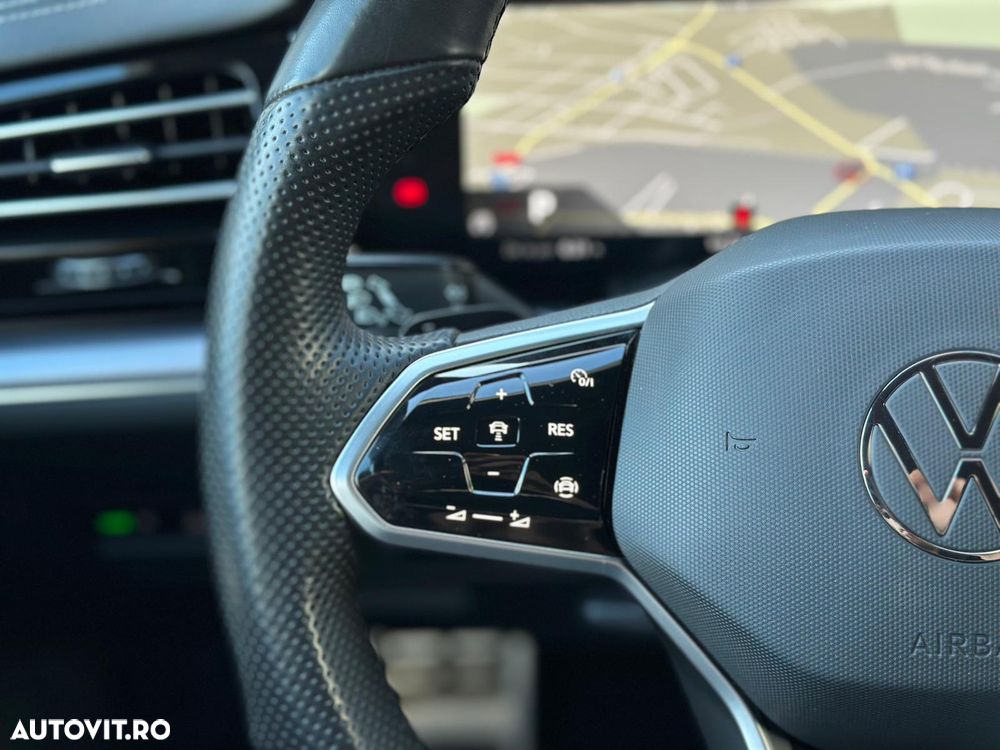 Volkswagen Touareg V6 TSI R-Style - 23
