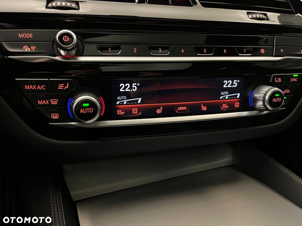 BMW Seria 5 540d xDrive mHEV M Sport sport - 32