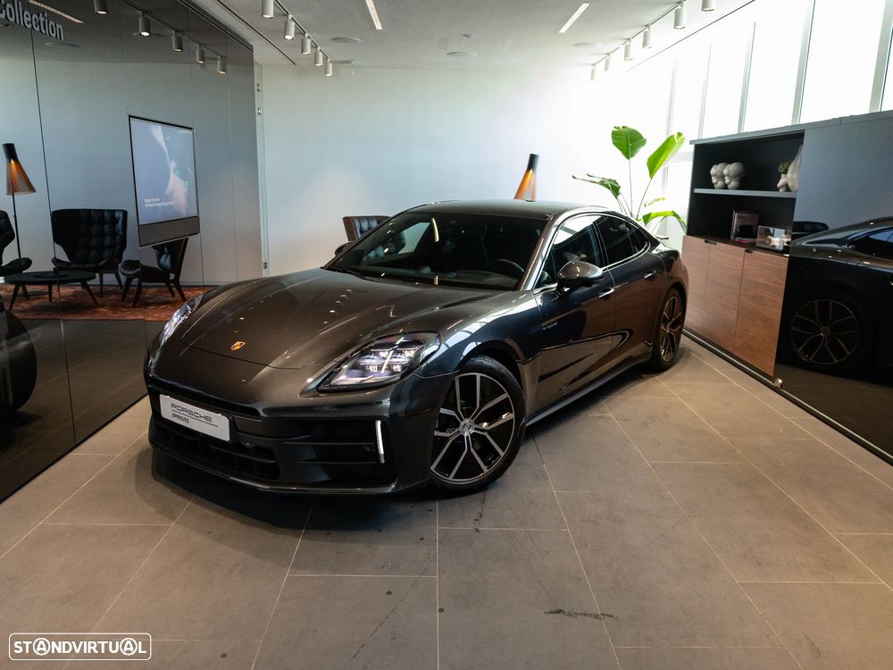 Porsche Panamera 4 E-Hybrid - 1