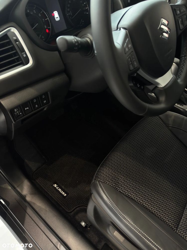 Suzuki S-Cross - 9