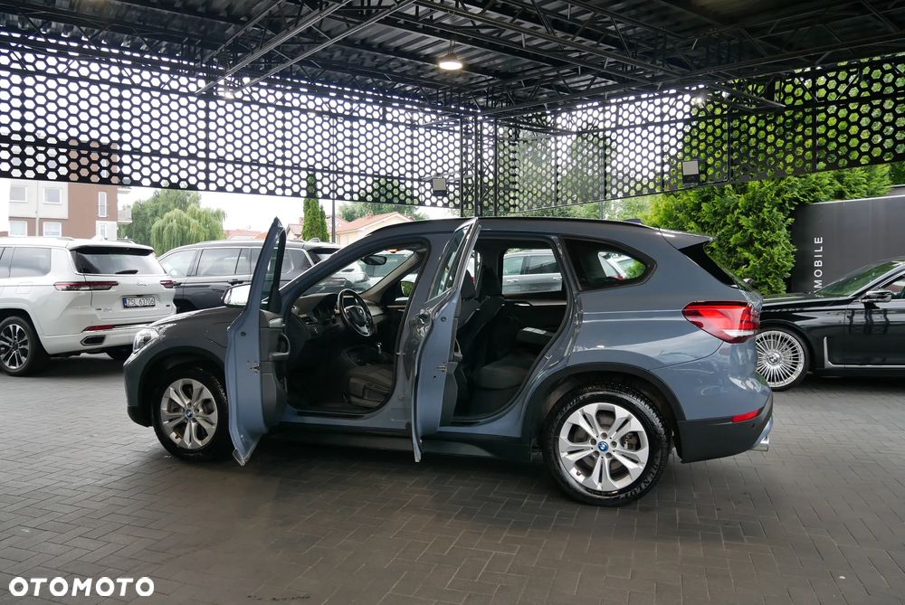 BMW X1 sDrive18i Business Edition - 6