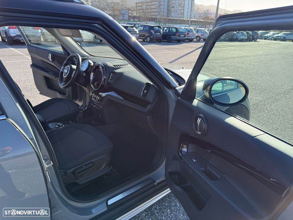 MINI Countryman Cooper SE ALL4 Auto - 17