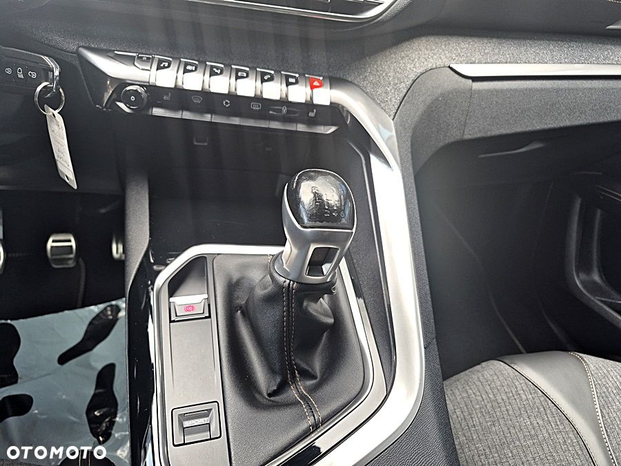 Peugeot 3008 BlueHDi 150 Stop & Start Active Business-Paket - 31