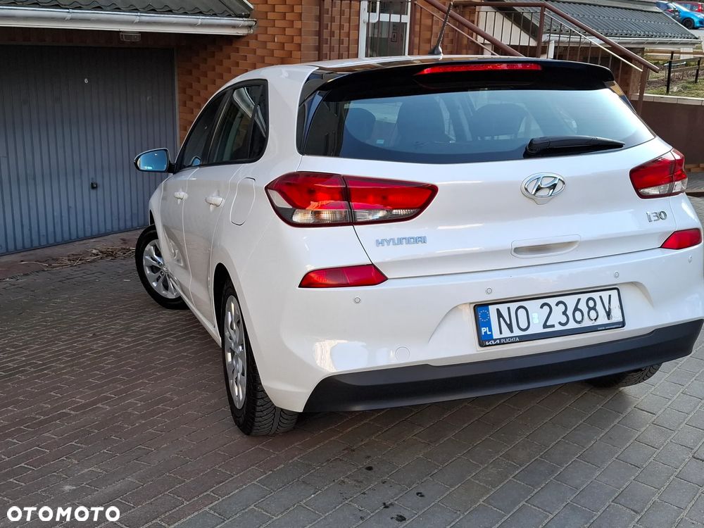 Hyundai i30 1.4 Classic + - 10