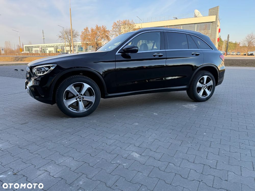 Mercedes-Benz GLC 300 4Matic 9G-TRONIC - 2