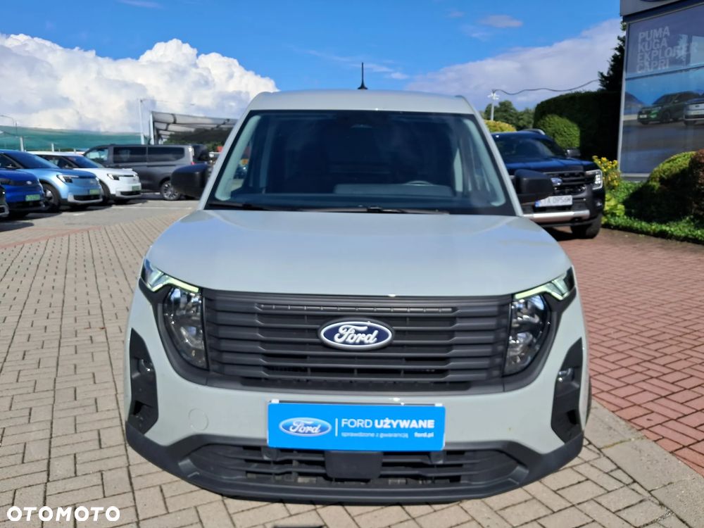 Ford Transit Courier - 4