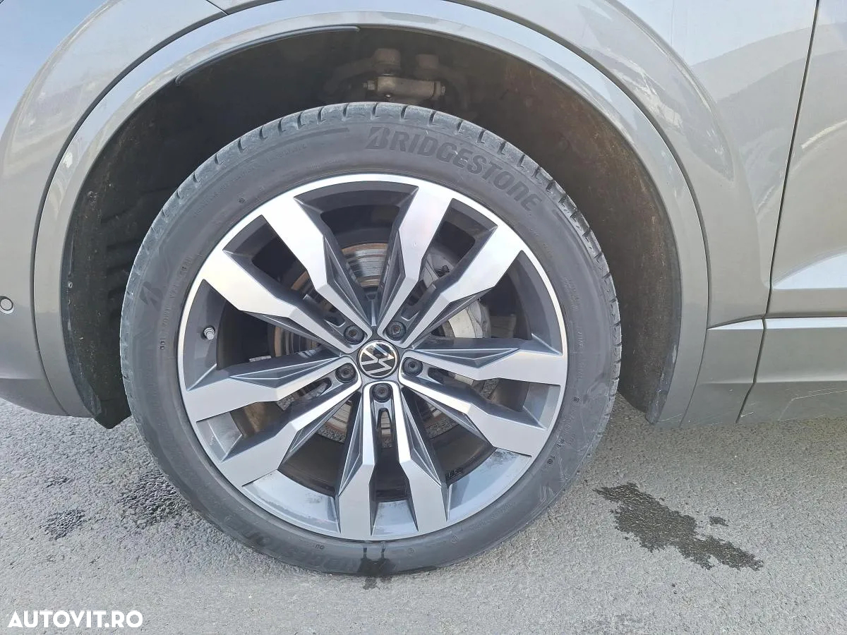 Volkswagen Touareg V6 TDI 4MOTION R-Line - 15