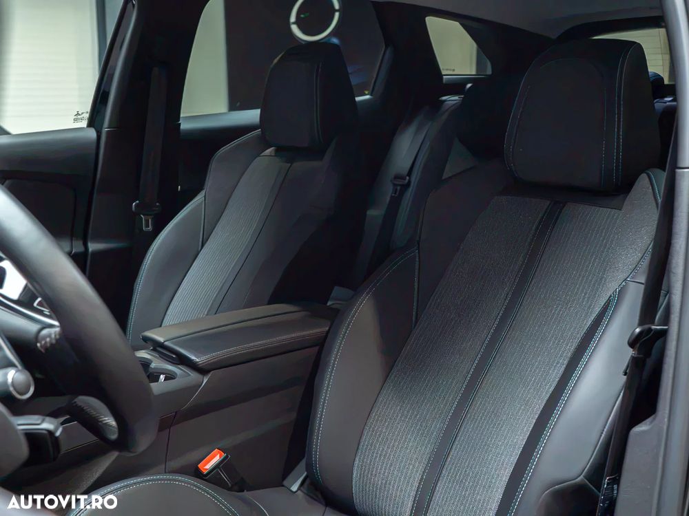 Peugeot 3008 225 e-EAT8 Allure Pack - 29
