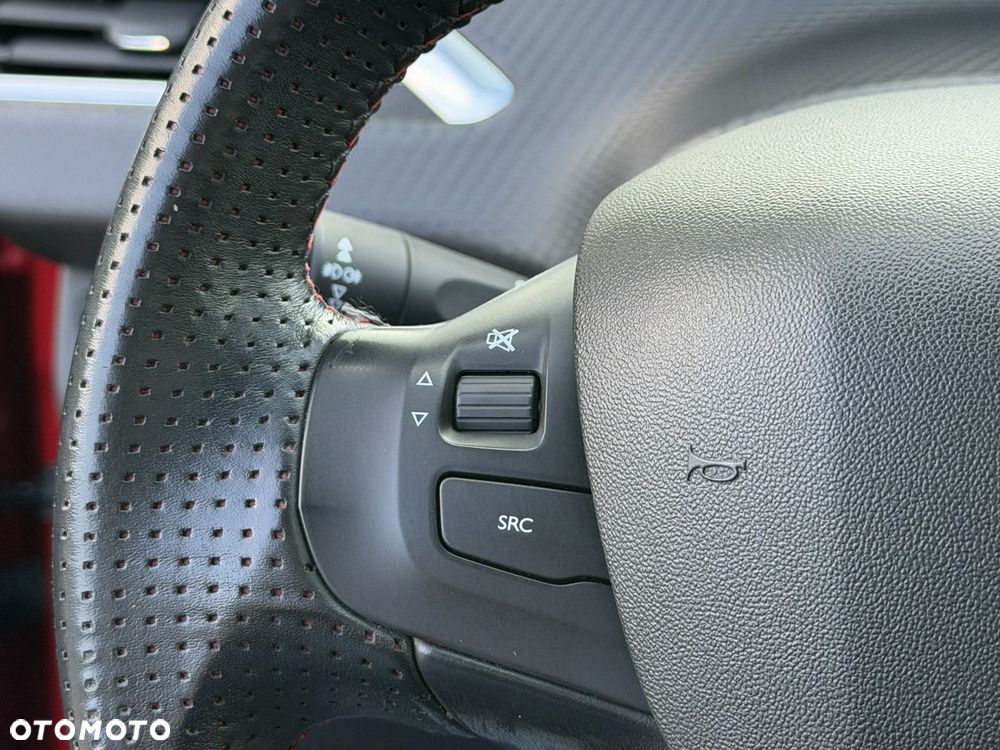 Peugeot 2008 - 23