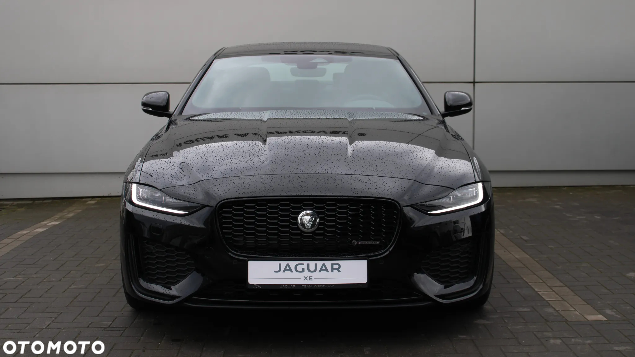 Jaguar XE - 5