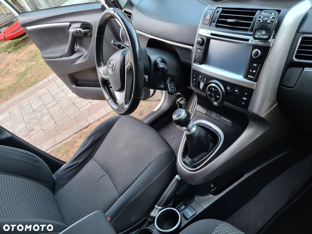 Toyota Verso 1.6 D-4D 5-Sitzer Start/Stop Skyview Edition - 12