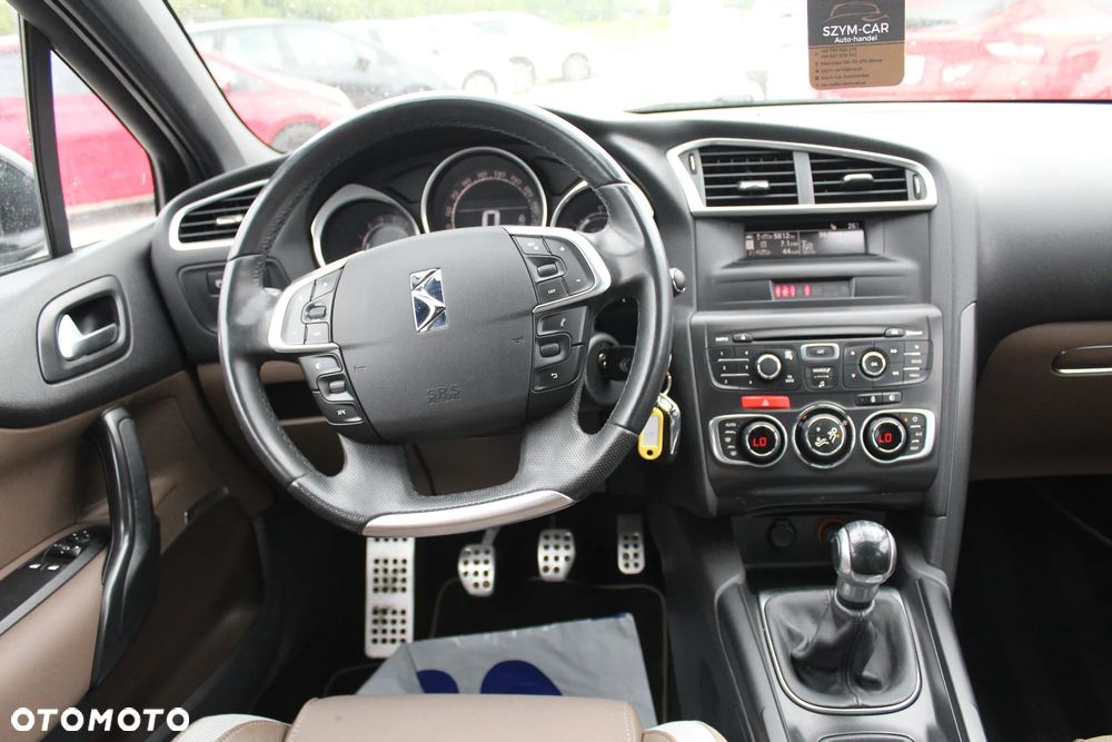 Citroën DS4 1.6 VTi SoChic - 16
