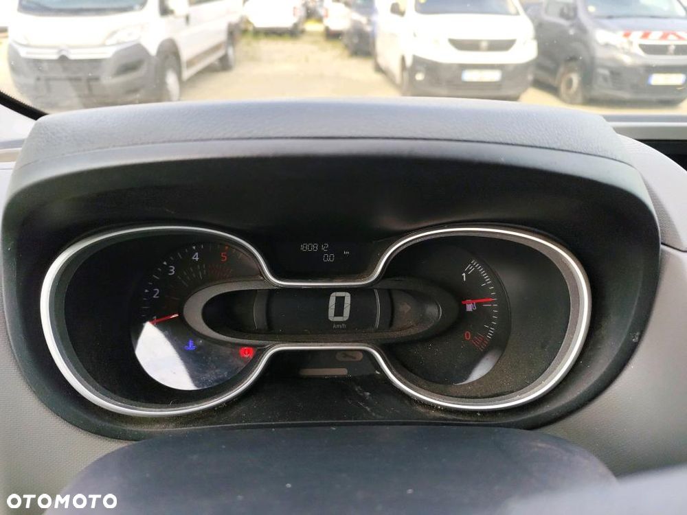 Renault TRAFIC - 6