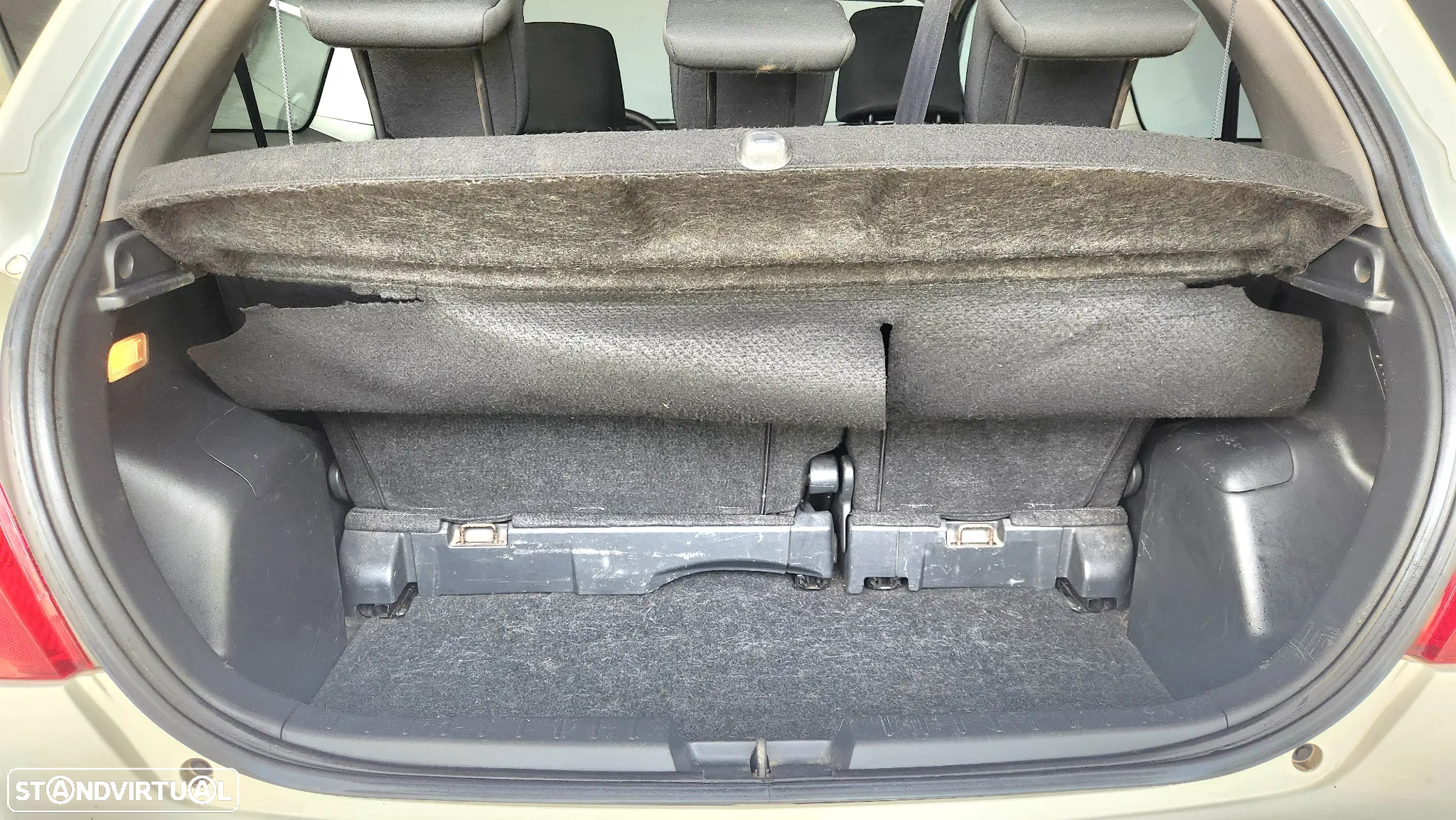 Toyota Yaris 1.4 D-4D SE Sport - 15
