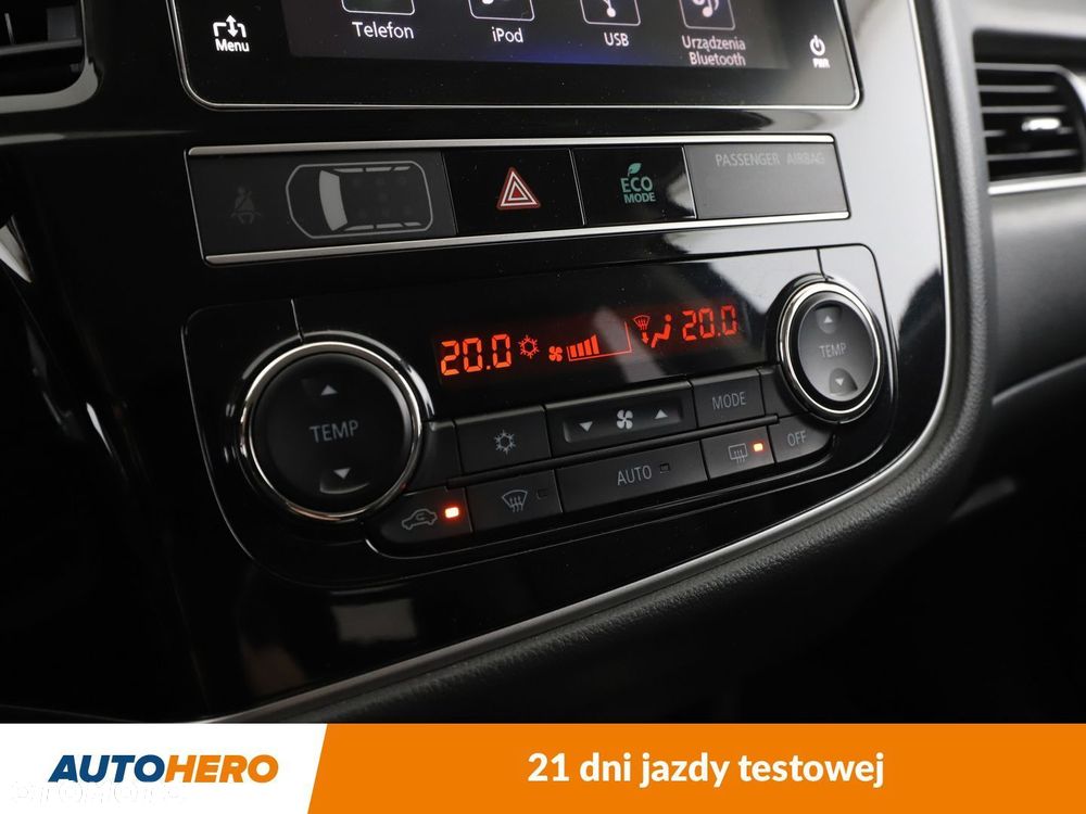 Mitsubishi Outlander - 24